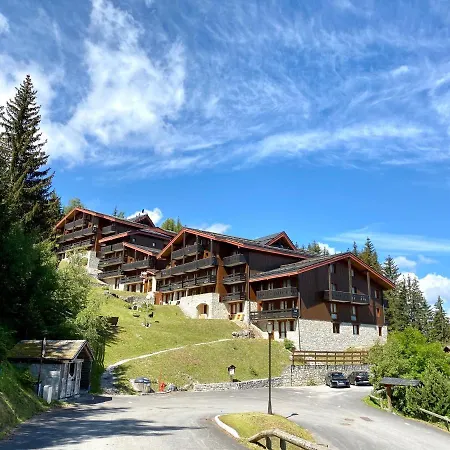 Apartment Le Charmantin Village Skis Aux Pieds
